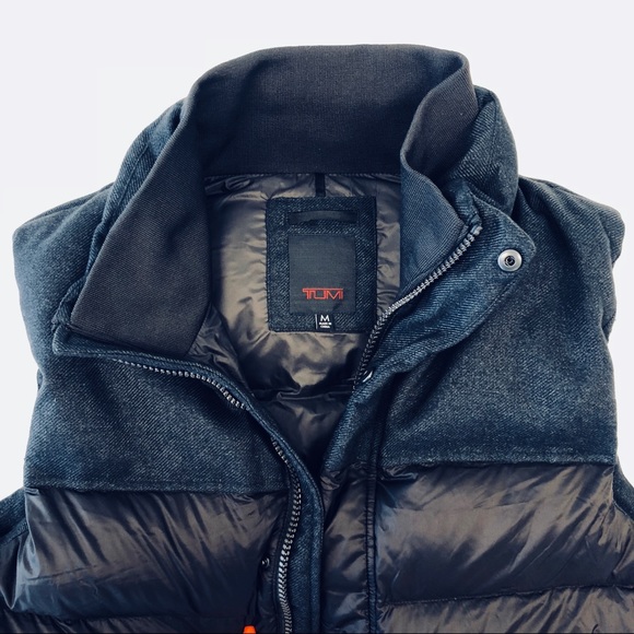 Tumi puffer vest - Picture 3 of 3